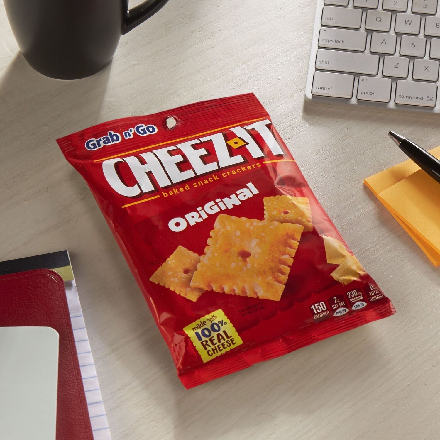 Kellogg's Cheez-It Grab N' Go Original Baked Snack Crackers, 3 oz.